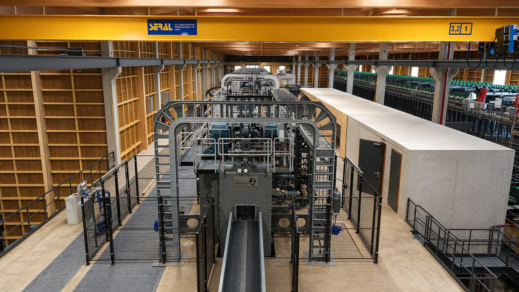 Ligne de sciage HewSaw installée en atelier